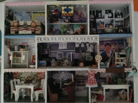 Gemaakt door mijn dochter Caroline voor mijn 70ste verjaardag.Elke kamer heeft een verhaal.